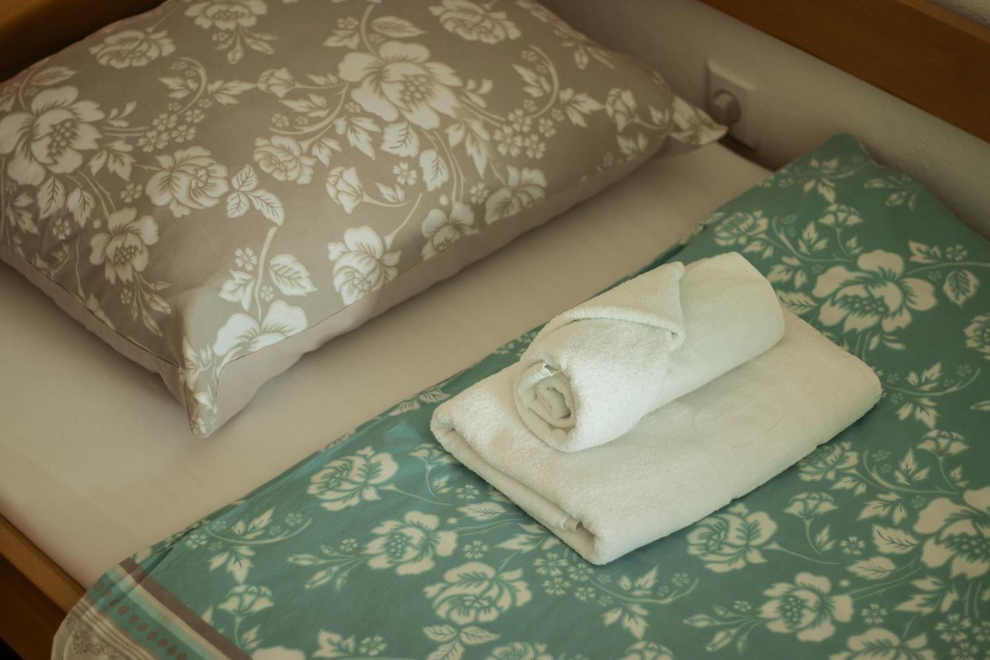 Apartments Basic Visoko Ngoại thất bức ảnh