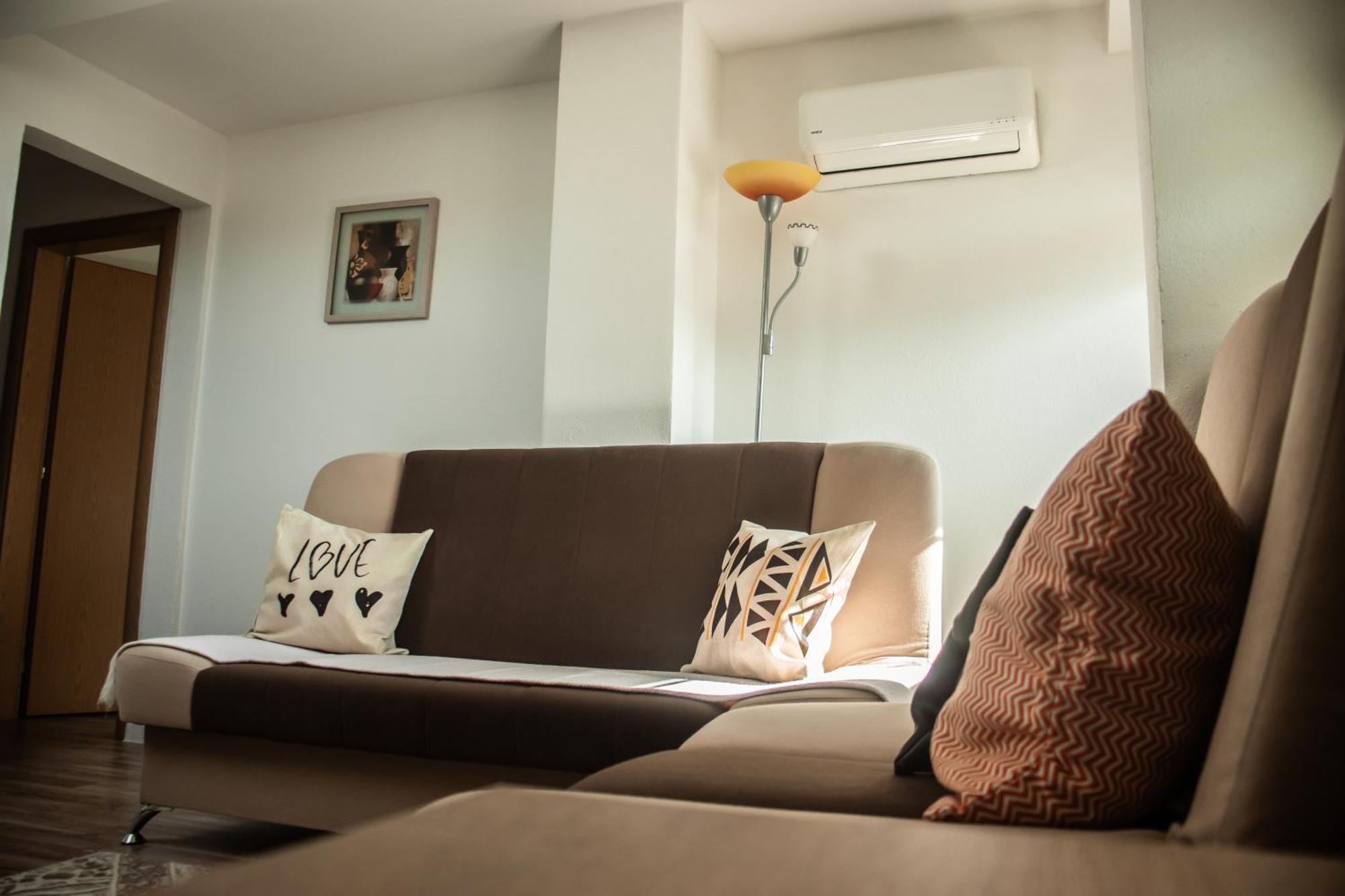 Apartments Basic Visoko Ngoại thất bức ảnh