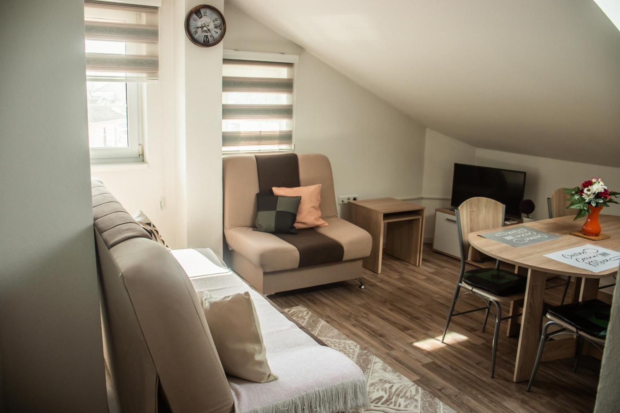 Apartments Basic Visoko Ngoại thất bức ảnh