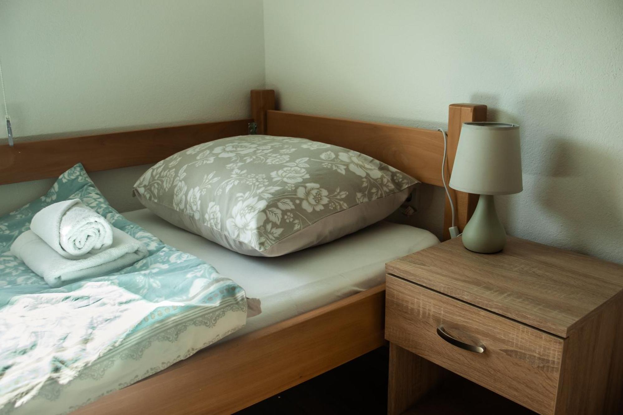 Apartments Basic Visoko Ngoại thất bức ảnh