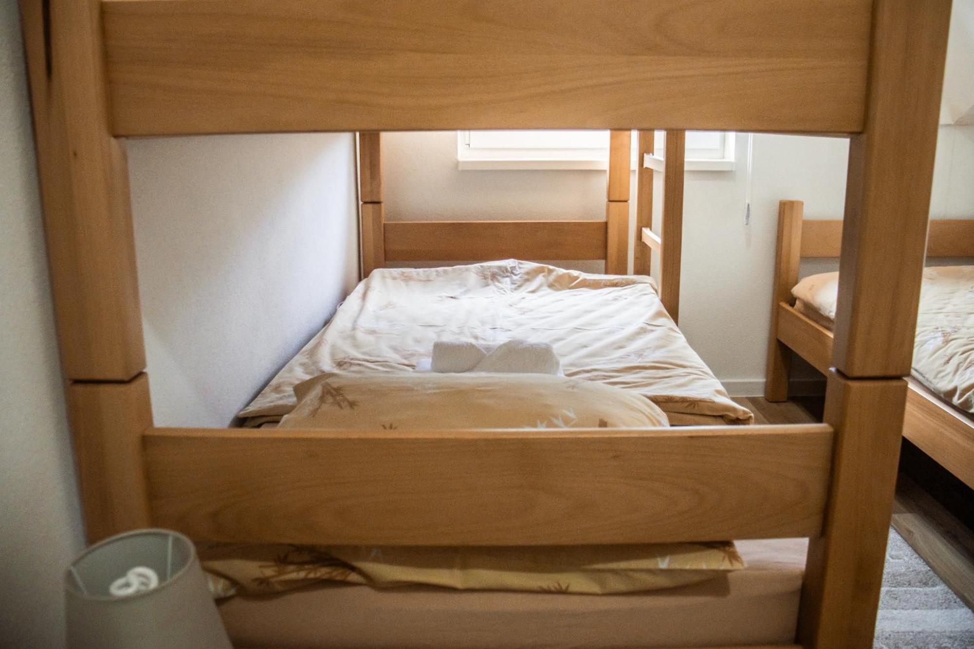 Apartments Basic Visoko Ngoại thất bức ảnh